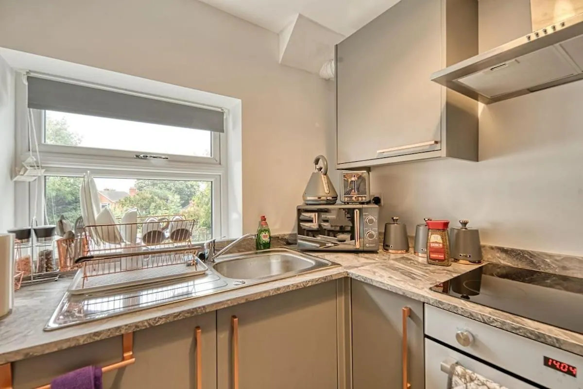Luxury Modern Stays Marston Green 0*,  United Kingdom