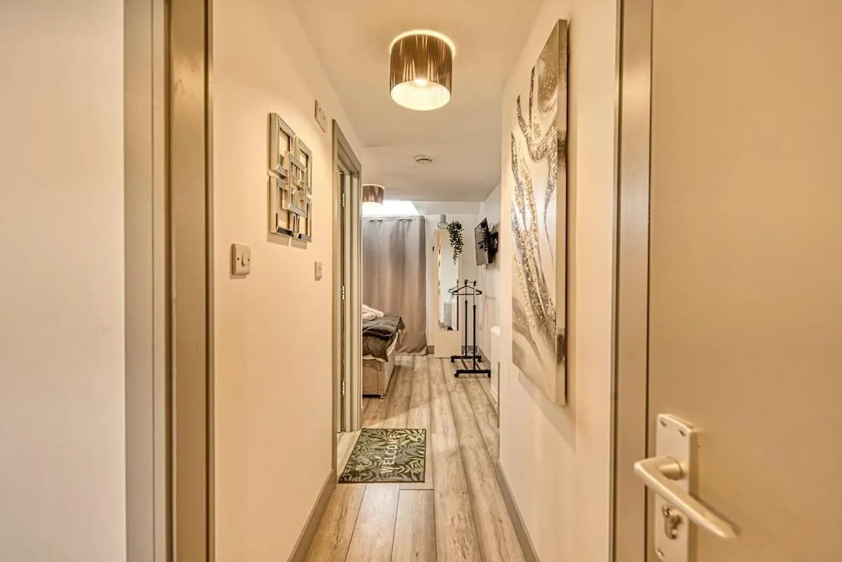 Apartment Luxury Modern Stays Marston Green
