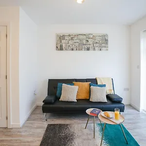 Holiday home Cosy Contractor Haven: 2-bed Nec Airport Retreat, Marston Green